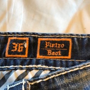 36-32 men’s rock revival bootcut Jean